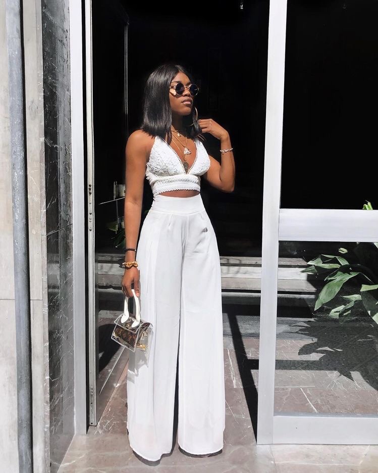 alt="7 Trendy All-White Outfit Ideas Summer"