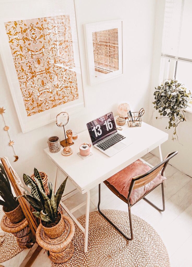 alt="Tips for a Comfortable Home Office"