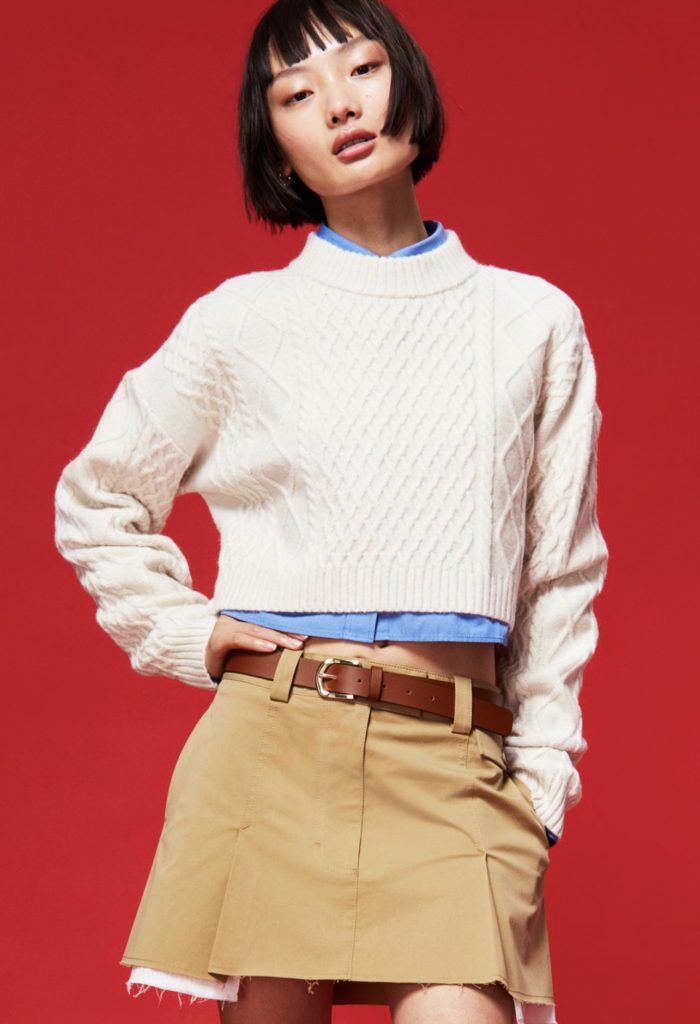 alt="2022 Best Knitted Sweaters to Jumpstart your Fall Wardrobe"
